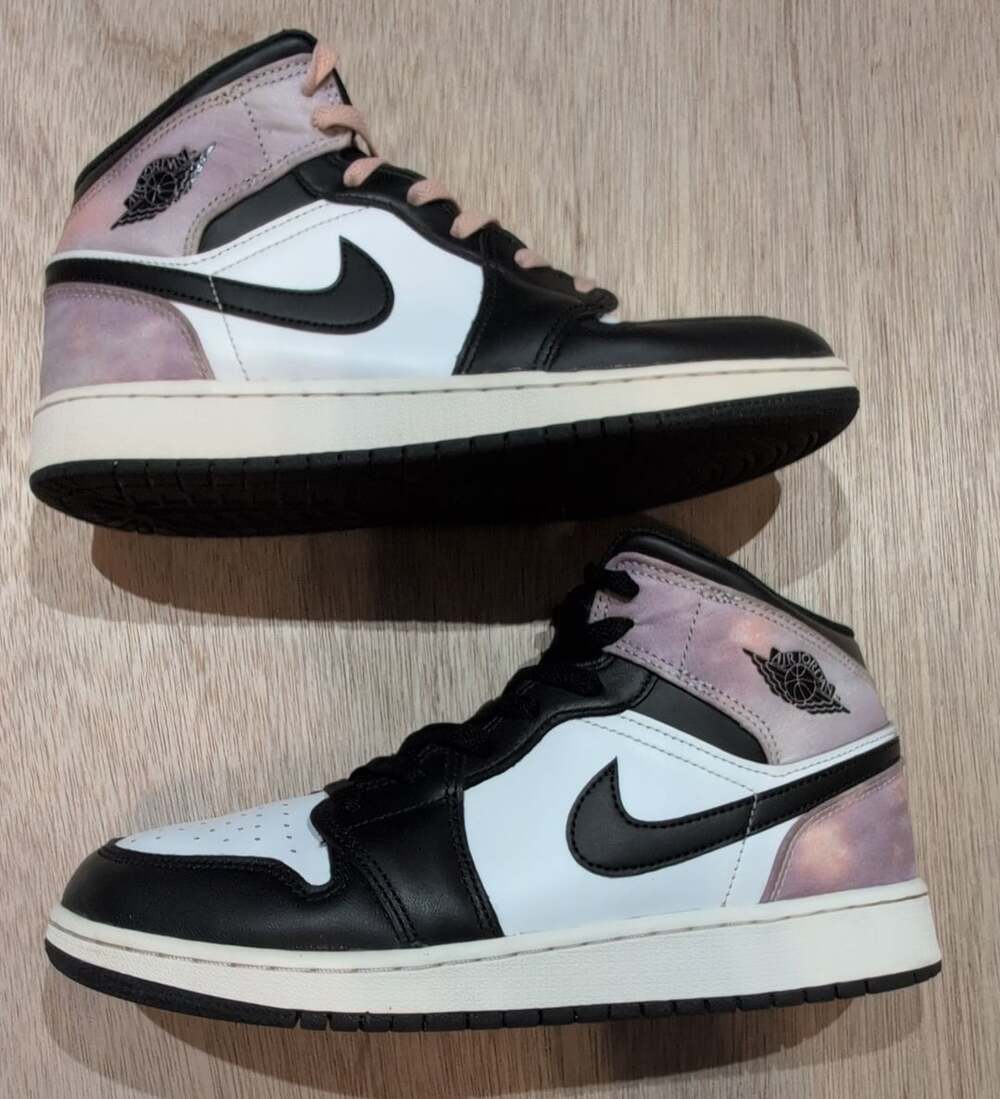 Jordan Air Jordan 1 Mid Se Zen Master Tie-Dye Used in Excellent Condition